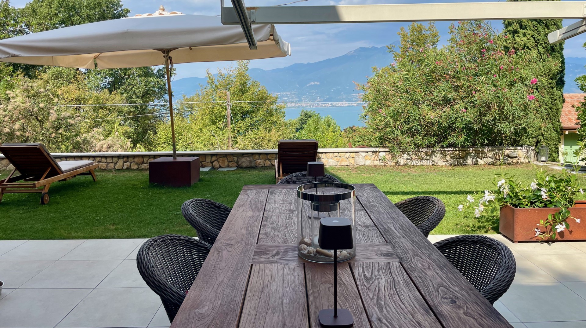 Garda Immo - Villa - ad Albisano - Torri del Benaco